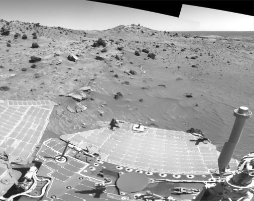 Spirit's Winter Haven: the surroundings (4)
Caption NASA originale:"Spirit acquired the images in this mosaic with the NavCam on the Rover's 807th Martian Day, or Sol, of exploring Gusev Crater on Mars (such as April 11, 2006). Approaching from the East are the Rover's tracks, including a shallow trench created by the dragging front wheel. On the horizon, in the center of the panorama, is McCool Hill. This view is presented in a cylindrical projection with geometric seam correction".
Parole chiave: Mars Panorama