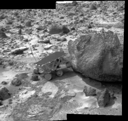 Yogi on Mars! - Sol 7
Original caption:"Sojourner has made contact with the rock Yogi in this image, taken with the Imager for Mars Pathfinder (IMP) at 20:45 MLT on Sol 7. The Rover's left rear wheel has driven up onto the Yogi's surface in an attempt to get as close as possible to the rock's surface. Soujourner will later use its Alpha Proton X-Ray Spectrometer (APXS) instrument to conduct a study of Yogi's chemical composition".
Parole chiave: Mars rock - Yogi