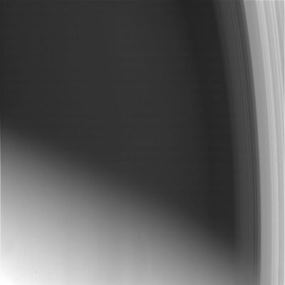 Saturn: clouds and rings from about 8.866.000 Km
nessun commento
Parole chiave: Saturn
