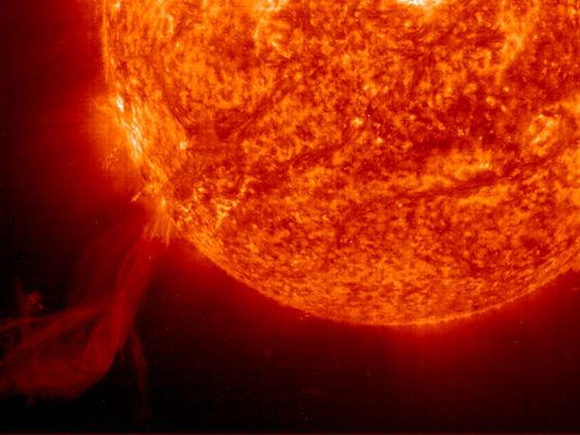 Solar Prominence
Caption NASA originale:"What happened to the Sun? Nothing very unusual: the strange-looking solar appendage on the lower left is actually just a spectacular looking version of a common solar prominence. A solar prominence is a cloud of solar gas held above the Sun's surface by the Sun's magnetic field. Pictured above in 2002 October, NASA's Sun-orbiting SOHO spacecraft imaged an impressively large prominence hovering over the surface, informally dubbed a flame. Over 40 Earths could line up along the vast length of the fireless flame of hovering hot gas. A quiescent prominence typically lasts about a month, and may erupt in a Coronal Mass Ejection (CME) expelling hot gas into the Solar System. Although somehow related to the Sun's changing magnetic field, the energy mechanism that creates and sustains a Solar prominence is still a topic of research".
Parole chiave: Solar Prominences