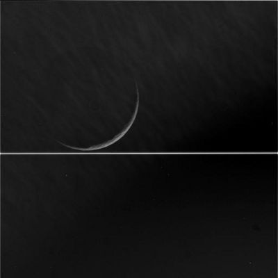 Crescent Tethys and the Rings
Un bellissimo frame: poco da dire al riguardo se non che l'immagine è stata ottenuta alla fine del Fly-By dell'ultimo week-end di Settembre 2005, quando Cassini si era allontanata da Tethys ormai di oltre 45.000 Km...
Parole chiave: Saturn's Moons - Tethys
