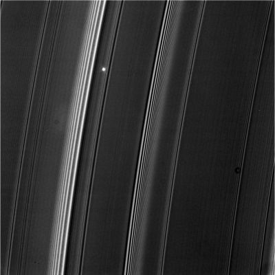 Shining through the Rings... (2)
nessun commento
Parole chiave: Postcard from Saturn