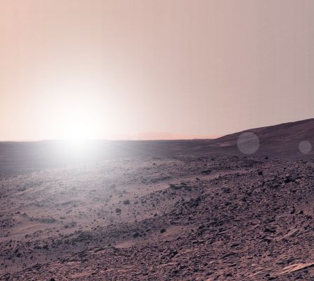 Sunset on West Spur
Questa immagine è una "invenzione" di Lunar Explorer Italia: i colori del Cielo e della superficie del Pianeta Rosso sono stati riveduti e corretti usando la logica e le immagini (ed informazioni ad esse relative) disponibili. 
Il Sole che tramonta e gli effetti prismatici sono un banalissimo effetto speciale (Microsoft Photo Editor) che abbiamo utilizzato per rendere più affascinante questa (comunque) "fredda" visione di Marte.
Parole chiave: Artistic Views of the Solar System