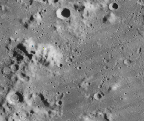 The "Impact Location" (2)
Caption ESA originale:"The blue star indicates the approximate impact site assuming that the coordinate system used to produce the reference Clementine Base Mosaic is correct. The yellow star indicates the approximate impact site using USGS's lunar control network revised with respect to the Clementine Base Mosaic. The distance separating the blue and yellow stars is about 7 Km. 
In this image North is up".
Parole chiave: Moon Maps