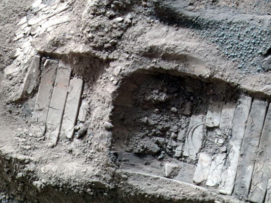 One small step... (false colors)
Guardiamo dentro una delle innumerevoli impronte lasciate da Spirit sul suolo di Marte. Non sono necessari commenti: si tratta di un'immagine che possiede una definizione davvero splendida e che ci permette - davvero! - di "vedere" il suolo Marziano come se ci trovassimo lì...
Parole chiave: Mars rocks, sand and debris