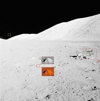 AS 17-136-20690 (HR) - Star-Like Object and "Grey Faces"?!?
Dall'occhio attento ed immaginifico del nostro Amico e Socio Lorenzo Leone, ecco un frame Apollo 17 che ci mostra due dettagli davvero curiosi ed interessanti: nel quadrangolo giallo uno Star-Like Object il quale NON pare essere un photoartifact e che il Sig. Leone ricollega ad un'altra (e similare) apparizione (vedi AS 17-135-20586 HR). Cogliamo l'occasione per sottolineare che, ad oggi e con i mezzi a nostra disposizione, non ci è possibile stabilire delle similitudini realistiche fra diversi Star-Like Objects. 
Nel doppio (e bellissimo) ingrandimento in basso, invece, abbiamo una nuova roccia dall'apparenza decisamente antropomorfica e che, a ben guardare, ci ricorda il profilo di un "Grigio", con tanto di cavità orbitali, naso ed una bocca appena intuibile. 
Nell'ulteriore ingrandimento alla Vostra Dx, infine, una coppia di "teschi di Grigi" che paiono invocare aiuto mentre affondano nella sabbia lunare.

Immaginazione, certo, ma è davvero incredibile quello che, usando solo un pizzico di attenzione e di "occhio", si riesce (talvolta) a vedere. Complimenti al Sig. Leone, dunque!
Parole chiave: Lunar Surface - Extremely Unusual Surface Features and Star-Like Object