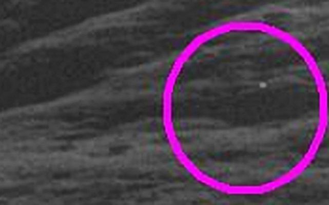 AS 17-136-20816 (HR-detail mgnf) - High Albedo Feature
Allora, che ne dite? High Albedo Feature o Anomalous Lunar Object?...
Parole chiave: Lunar Surface - Extremely Unusual Surface Feature - Possible Anomaly