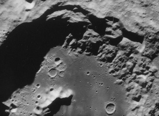Lunar Surface from ZOND-8
nessun commento
Parole chiave: The Moon from orbit - Craters