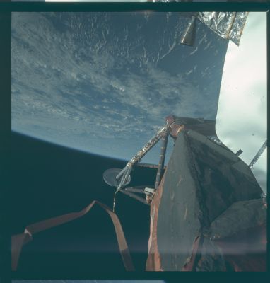 AS 09-20-3063 - A Postcard from Space
nessun commento
Parole chiave: Postcard from Space