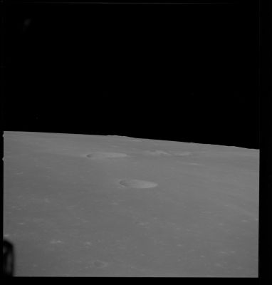 AS 10-29-4256 - Lunar Limb
nessun commento
Parole chiave: The Moon from orbit - Limb