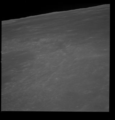 AS 10-30-4399 - Lunar Limb
nessun commento
Parole chiave: The Moon from orbit - Limb