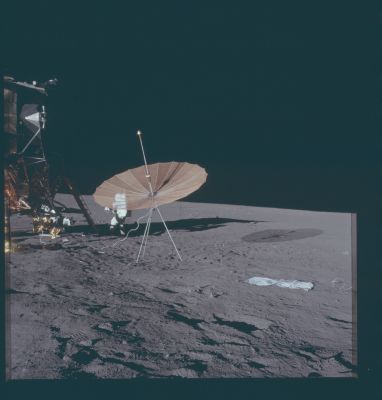 AS 12-46-6750 - Lunar Module and S-Band Antenna
Caption NASA originale:"116:24:47 MT - Rightward of 6749. Alan Bean has moved away from the MESA to the right and is probably starting the LM inspection. The S-Band antenna is at the right edge of the picture. 
Note that Pete mistakenly took the pan at 15-foot focus rather than 74-foot focus".

Parole chiave: Lunar Module and Lunar Equipment