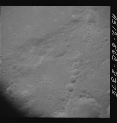 AS 12-56C-8378 - Highlands & Craters
Image Collection:  70mm Hasselblad 
Mission: Apollo 12 
Magazine:  56C 
Magazine Letter:  CC 
Film Width:  70 mm 
Film Color:  black & white 
Feature(s):  Descartes; Lalande; McClure and Teophilus
Parole chiave: The Moon from orbit - Craters and Highlands