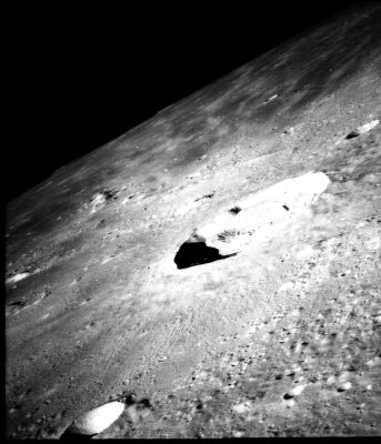 AS 12-52-7745 - What a crater!
Parole chiave: The Moon from orbit