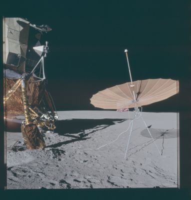 AS 14-66-9256 - The (fragile-looking) Lunar Module and the Antenna
nessun commento
Parole chiave: The Lunar Module