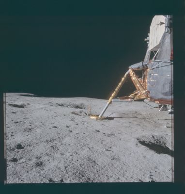 AS 14-66-9253 - The (fragile-looking) Lunar Module
nessun commento
Parole chiave: The Lunar Module