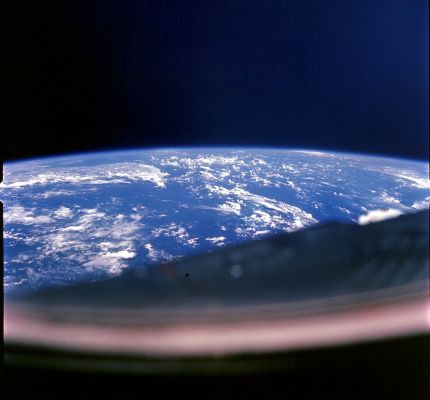 Gemini 10: beautiful horizon (1)
Parole chiave: Postcard from Space
