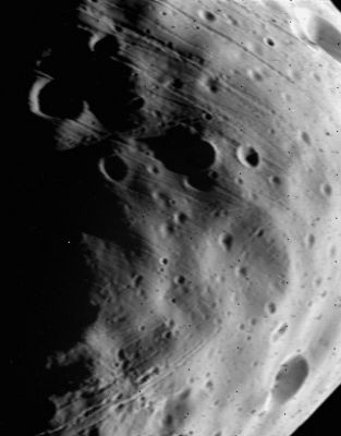 Phobos, according to Viking 1
nessun commento
Parole chiave: Mars' Moons - Phobos