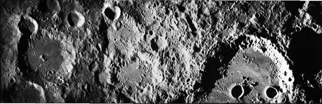 AS 15-M-0074 until 0084 - Paracelsus and Van de Graaf (an Image-Mosaic by Dr M. Faccin - Lunexit Team)
nessun commento
Parole chiave: The Moon from orbit - Craters - Paracelsus and Van de Graaf Crater