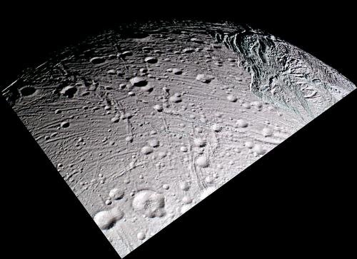 The "Chevron Grooves" of Miranda (perspective view)
nessun commento
Parole chiave: Uranus Moons - Miranda