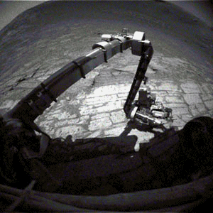 Exploring "Endurance" - Sol 143 (GIF-Movie; credits: Dr Marco Faccin)
Attenzione: anche in questo caso, la leggera (ma evidente) "coloritura" dei frames che formano il filmato NON l'abbiamo aggiunta noi... 
Parole chiave: GIF-Movie