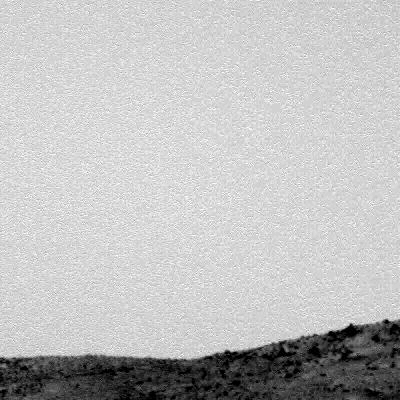 What is rising in the Sky?!? - Sol 691
Un GIF-Movie davvero ben realizzato ed intrigante (si tratta di una nuova e spettacolare realizzazione del Dr Gianluigi Barca) ci mostra qualcosa che "sorge" a mezza altezza dell'orizzonte di Gusev Crater, in una mattina del lontano (ormai...) Sol 691.

Di che si trattava? Secondo noi le ipotesi perseguibili sono solo 2:

1) o era il Sole, pesantamente schermato da una densa foschia (che ne impediva la visione quando esso era ancora molto basso) e ripreso con un filtro anti-riflesso;

2) o si trattava di una "Lens Flare" anomala e ripetitiva (e cioè sequenziale).

Usiamo il "Rasoio di Okkam"? Ok, è il Sole (notate anche, qualora Vi fosse sfuggito, il cambio - in incremento - di luminosità della superficie del Pianeta che si verifica quando il disco appare nel cielo).
Parole chiave: GIF-Movie
