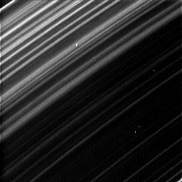 The Rings, with "noise", "cosmic rays" and "unknown objects" - GIF Movie (credits: Dr Gianluigi Barca)
Uno splendido filmato GIF il quale, oltre a darci la sensazione visiva del "movimento" degli Anelli (rectius: di Cassini rispetto agli Anelli), ci fornisce un gran numero di esempi di possibili Anomalìe e "disturbi" di segnale.

In tre parole: un Filmato Didattico. Congratulazioni, come sempre, al Dr Barca!

...e per gli Esperti: riuscite a distinguere alcune "Spikes"?
Parole chiave: GIF-Movie