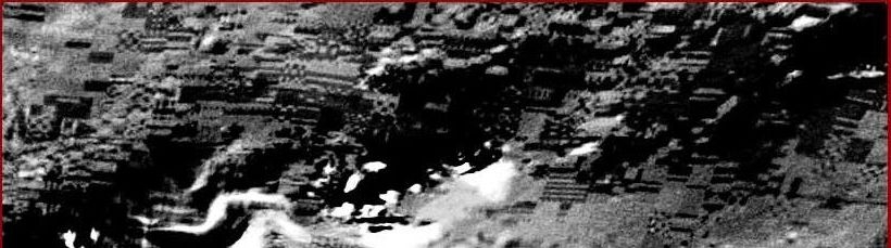 The Great Hoax of the (Pseudo) Martian Metropolis of Hale Crater
La versione "up-side down" del frammento decontestualizzato ed estratto dallo pseudo-frame di cui al quadro che precede.

Che cosa si voleva dimostrare in questo modo? Mistero...

Incommentabile. Tristemente incommentabile...
Parole chiave: Pseudo-frames - Hale Crater