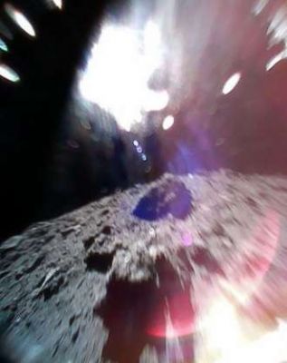 162173 Ryugu - From the Surface
nessun commento
Parole chiave: Asteroids - 162173 Ryugu
