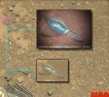Transucent "Object" (Credits: MarsSurfaceAnomalies.com)
Nessun Commento
Parole chiave: Martian Surface - possible Anomaly