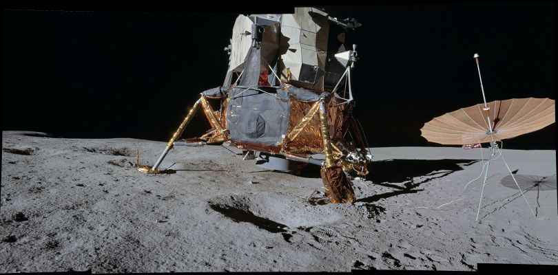 AS 14-66-9253 to 9256 - Tribute to the Braves (Image-Mosaic and True Colors; credits: Dr Marco Faccin - Lunexit Team)
nessun commento
Parole chiave: Lunar Surface - Landing Site, LM, Antenna MAST