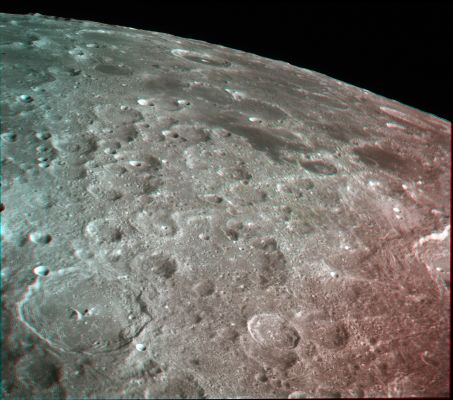 AS 16-121-19423 - Lunar Limb (High-Def-3D - credits: Dr M. Faccin)
Image Collection:  70mm Hasselblad 
Mission:  16 
Magazine:  121 
Magazine Letter:  PP 
Latitude: 30,4° South 
Longitude: 94,7° East
Film Type:  SO-368 
Film Width:  70 mm 
Film Color:  color 
Main Features:  Curie and Sklodowska Crater
 

Parole chiave: The Moon from orbit