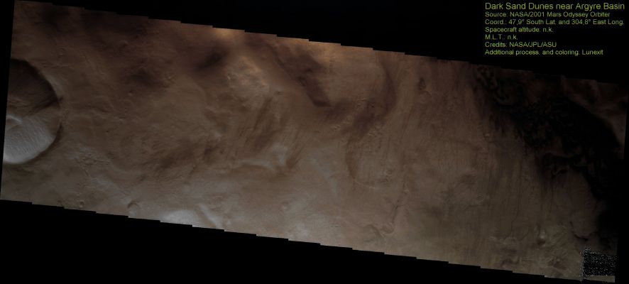 Features of Argyre Basin (Absolute Natural Colors; credits for the additional process. and color.: Dr Paolo C. Fienga - Lunexit Team)
nessun commento
Parole chiave: Mars from orbit - Dunes - Argyre Basin Region