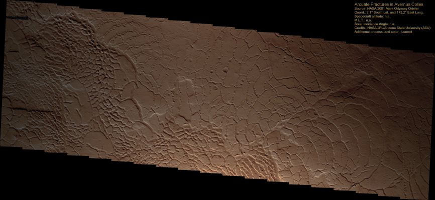 Avernus Colles (Natural Colors; Credits for the additional process. and color.: Dr Paolo C. Fienga - Lunexit Team)
Caption NASA:"Called Averuns Colles, these broken blocks and arcuate fractures mark the Transition Region between the Southern Highlands and the Northern Lowlands of Mars".

Parole chiave: Mars from orbit - Avernus Colles Region