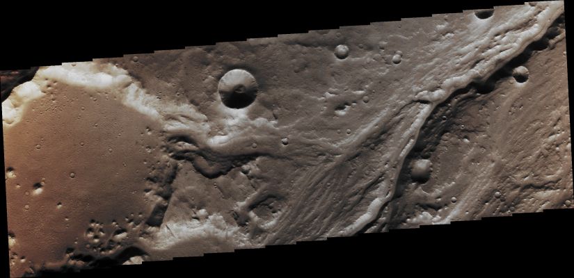 Maja Valles (Absolute Natural Colors; credits for the additional process. and color.: Dr Paolo C. Fienga/Lunar Explorer Italia/Italian Planetary Foundation)
Orbit Number: 47426 
Latitude: 16,552° North 
Longitude: 304,341° East 
Instrument: VIS 
Captured: August, 3rd, 2012
Parole chiave: Mars from orbit - Channels - Maja Valles