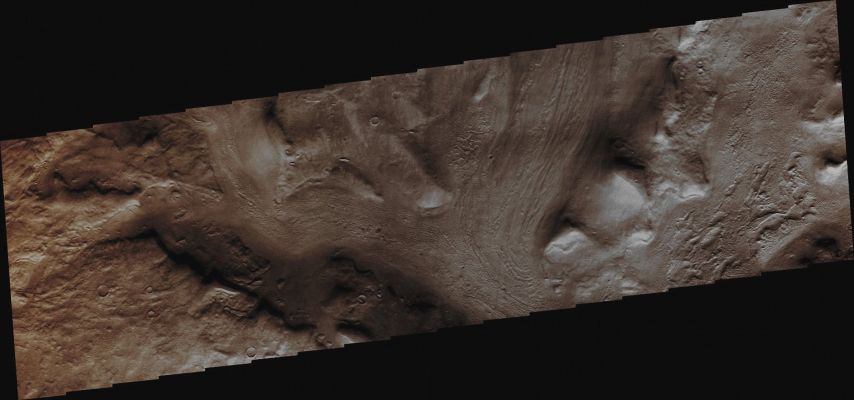 Features of Reull Vallis (Absolute Natural Colors; credits for the additional process. and color.: Dr Paolo C. Fienga - Lunexit Team) 
Image information: VIS instrument;
Latitude 42,5° South;
Longitude: 103,2° East (such as 256,8° West);
Resolution: 19 meter/pixel.


Parole chiave: Mars from orbit - Channels - Reull Vallis