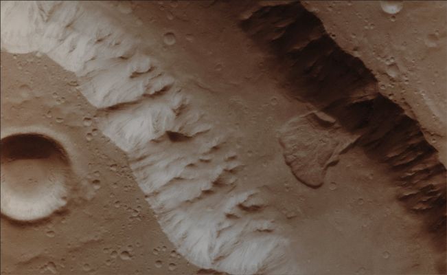 Landslide in Shalbatana Vallis (Natural Colors; credits for the additional process. and color.: Dr Paolo C. Fienga - Lunexit Team)
nessun commento
Parole chiave: Mars from orbit - Channels - Shalbatana Vallis