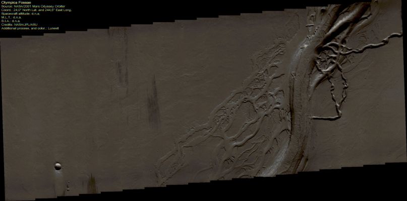 Olympica Fossae (Natural Colors; credits: Lunexit)
Caption NASA:"Called Olympica Fossae, these channel-forms were created by Lava Flows rather than water".
Parole chiave: Mars from orbit - Channels - Olympica Fossae/Tharsis Region