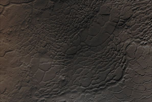 Features of Avernus Chaos (Enhanced Absolute Natural Colors; credits for the additional process. and color.: Dr Paolo C. Fienga - Lunexit Team) 
Image information: VIS instrument;
Latitude: 1,3° South;
Longitude: 173,4° East;
Resolution: 18 meter/pixel.
Parole chiave: Mars from orbit - Chaotic Terrain - Avernus Chaos