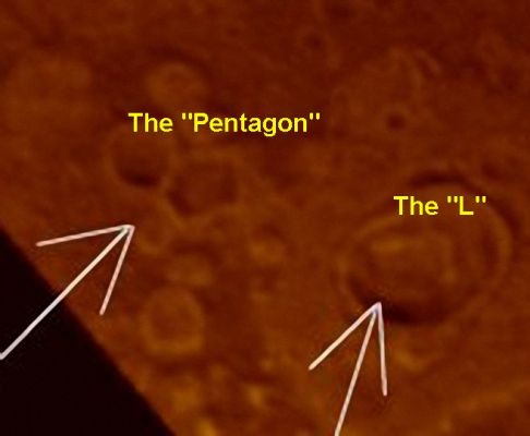 Chasma Boreale: the Martian "Pentagon" and other unusual surface features (2)
Parole chiave: Mars from orbit - Extremely unusual surface features