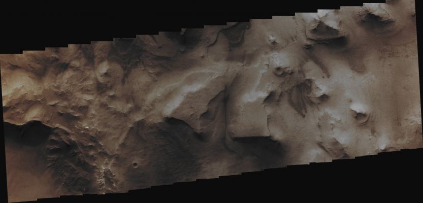 Features of Capri Chasma: Mesas (Absolute Natural Colors; credits for the additional process. and color.: Dr Paolo C. Fienga - Lunexit Team) 
Orbit Number: 43357 
Latitude: 14,01° South
Longitude: 309,42° East 
Instrument: VIS 
Captured: September, 23rd, 2011
Mars Local Time: 06:18 (Early Morning Hours)
Parole chiave: Mars from orbit - Chasmas - Capri Chasma