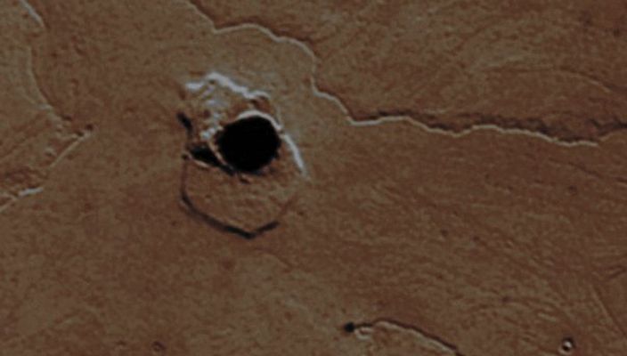 Possible Skylight in Cerberus Fossae (EDM - Enhanced Natural Colors; credits for the additional process. and color.: Dr Paolo C. Fienga - Lunexit Team)
nessun commento
Parole chiave: Mars from orbit - Collapse Features - Skylight