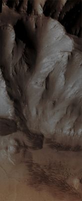 Features of Coprates Chasma (Absolute Natural Colors; credits for the additional process. and color.: Dr Paolo C. Fienga - Lunexit Team) 
Image information: VIS instrument;
Latitude: 14,8° South;
Longitude: 304,3° East;
Resolution: 17 meter/pixel.
Parole chiave: Mars from orbit - Chasmas - Coprates Chasma