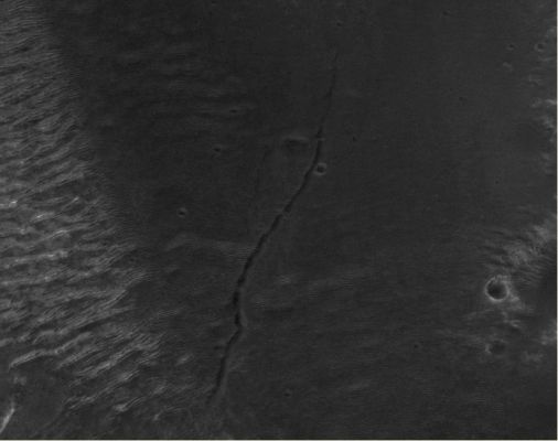 Possible Evidence of relatively recent Seismic Activity on Mars (credits for the Research and additional process.: Drr Gianluigi Barca and Paolo C. Fienga - Lunexit Team)
nessun commento
Parole chiave: Mars from orbit - Controversial Surface Feature - Relatively Recent Crack