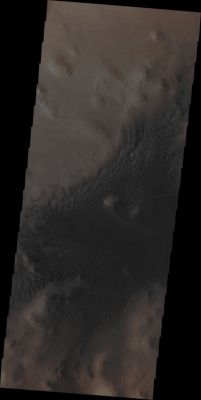 The Dunefield inside Lyot Crater (Absolute Natural Colors; credits for the additional process. and color.: Dr Paolo C. Fienga/Lunar Explorer Italia/Italian Planetary Foundation)
Orbit Number: 47648
Latitude (centered): 50,2217° North
Longitude (East): 28,7883°
Instrument: VIS 
Captured: September, 10th, 2012
Parole chiave: Mars from orbit - Craters - Lyot Crater