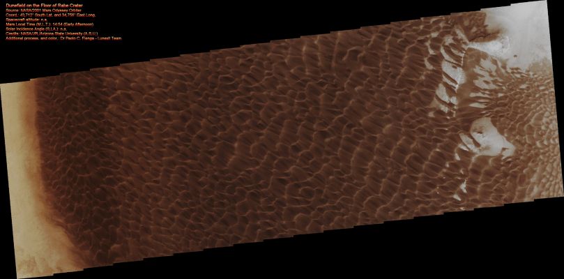 Reddish-Brown Dunefield inside Rabe Crater (Saturated Natural Colors; credits for the additional process. and color.: Dr Paolo C. Fienga - Lunexit Team)
nessun commento
Parole chiave: Mars from orbit - Craters - Rabe Crater