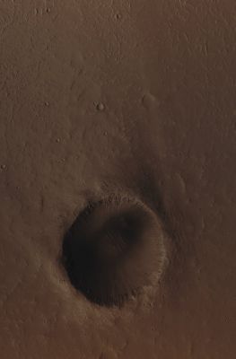Unnamed Crater wth Windstreak (Absolute Natural Colors; credits for the additional process. and color.: Dr Paolo C. Fienga - Lunexit Team)
Caption NASA originale:"This MGS-MOC image shows a 1,2 Km North Mid-Latitude Unnamed Crater with a bright Windstreak". 

Location near: 30,8° North Lat. and 131,8° West Long.
Image width: ~3 Km (~1,9 mi) 
Illumination from: lower left 
Season: Northern Summer 

Parole chiave: Mars from orbit - Craters - Unnamed Crater with Windstreak