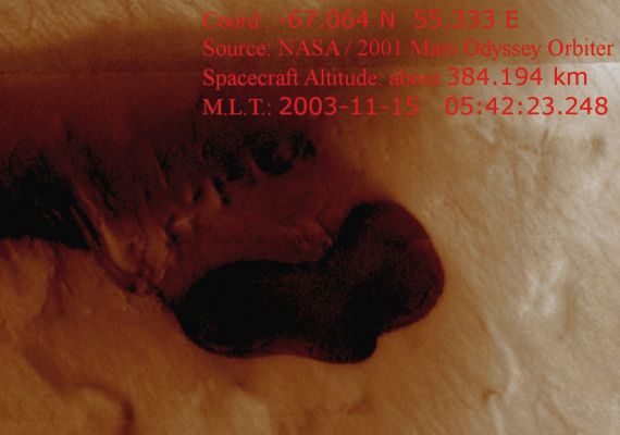 Migrating Dunes, Dirty Waters or maybe Surfacing Hydrocarbons? (2 - Natural Colors; credits for the additional process. and color.: Dr Paolo C. Fienga - Lunexit Team)
nessun commento
Parole chiave: Mars from orbit - Craters - unnamed crater floor with possible dunefield or lake