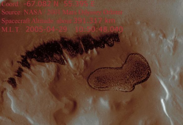 Migrating Dunes, Dirty Waters or maybe Surfacing Hydrocarbons? (4 - Natural Colors; credits for the additional process. and color.: Dr Paolo C. Fienga - Lunexit Team)
nessun commento
Parole chiave: Mars from orbit - Craters - unnamed crater floor with possible dunefield or lake