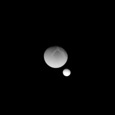 Cross-Worlds! (4)
nessun commento
Parole chiave: Saturn's Moon - Dione and Mimas